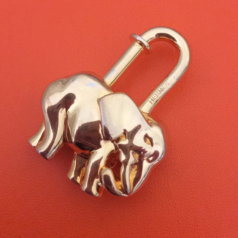 Elephant Cadena